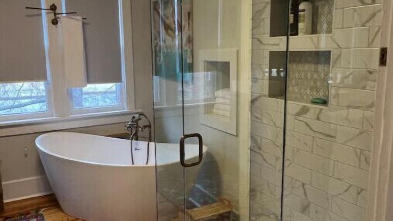 Photo of Bathroom in Washington