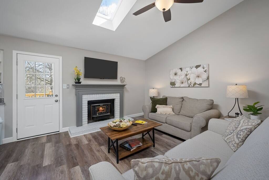 Photo of Livingroom in St. Peters