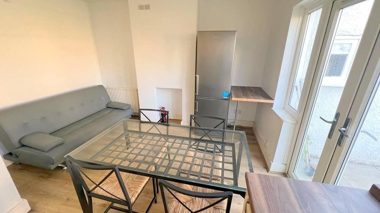 Photo of Others in Bensham Manor