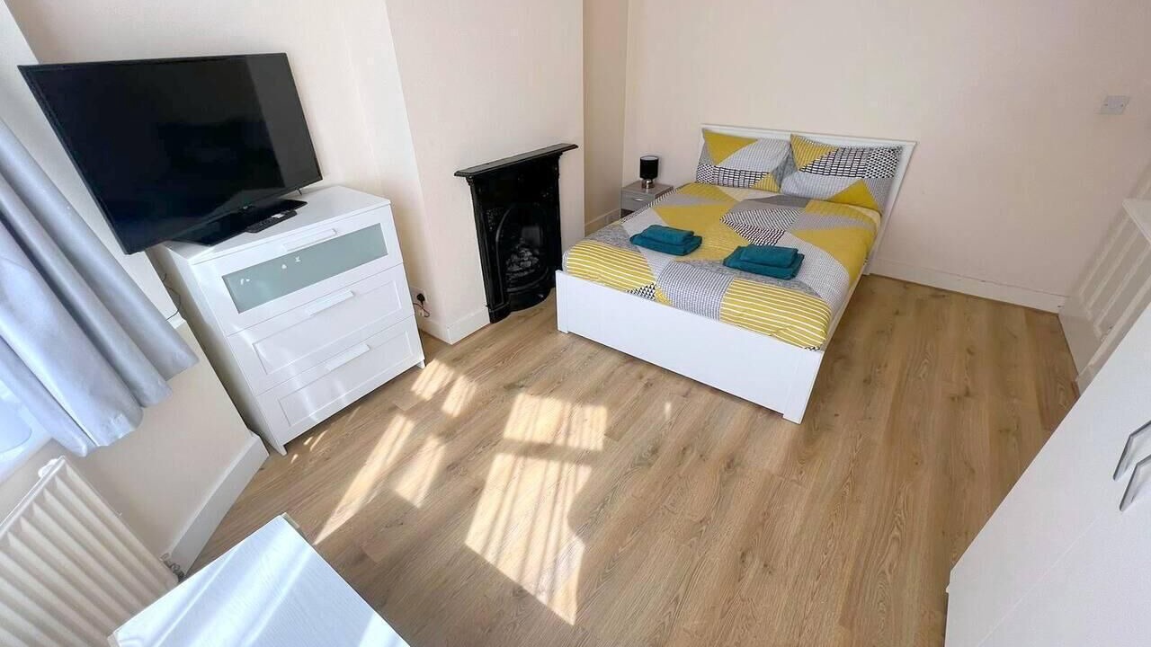 Photo of Others in Bensham Manor