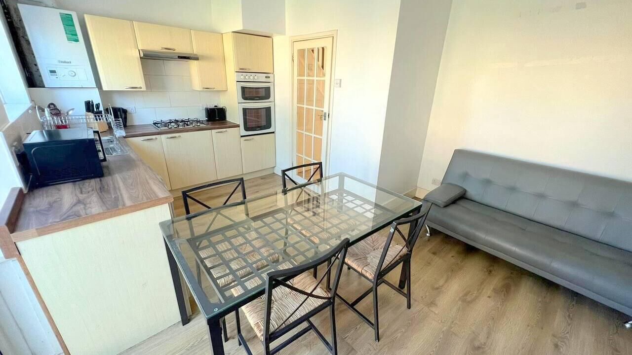 Photo of Others in Bensham Manor