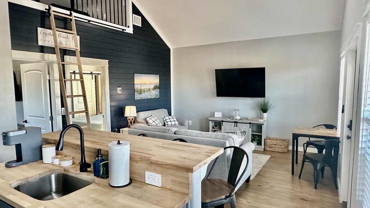 Photo of Bedroom in Port Bolivar