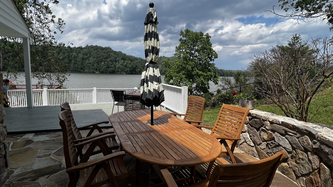 Photo of Others in Hiwassee