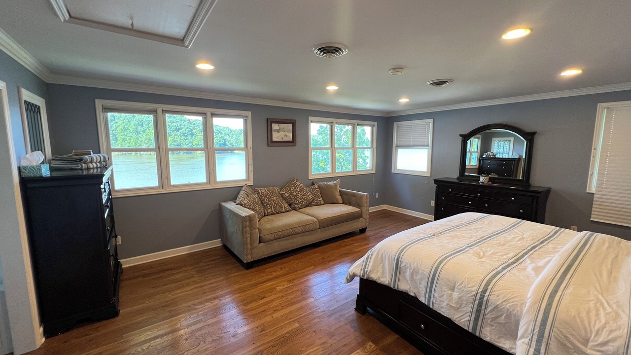 Photo of Bedroom in Hiwassee
