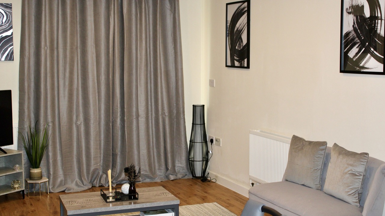 Photo of Livingroom in Upper Edmonton