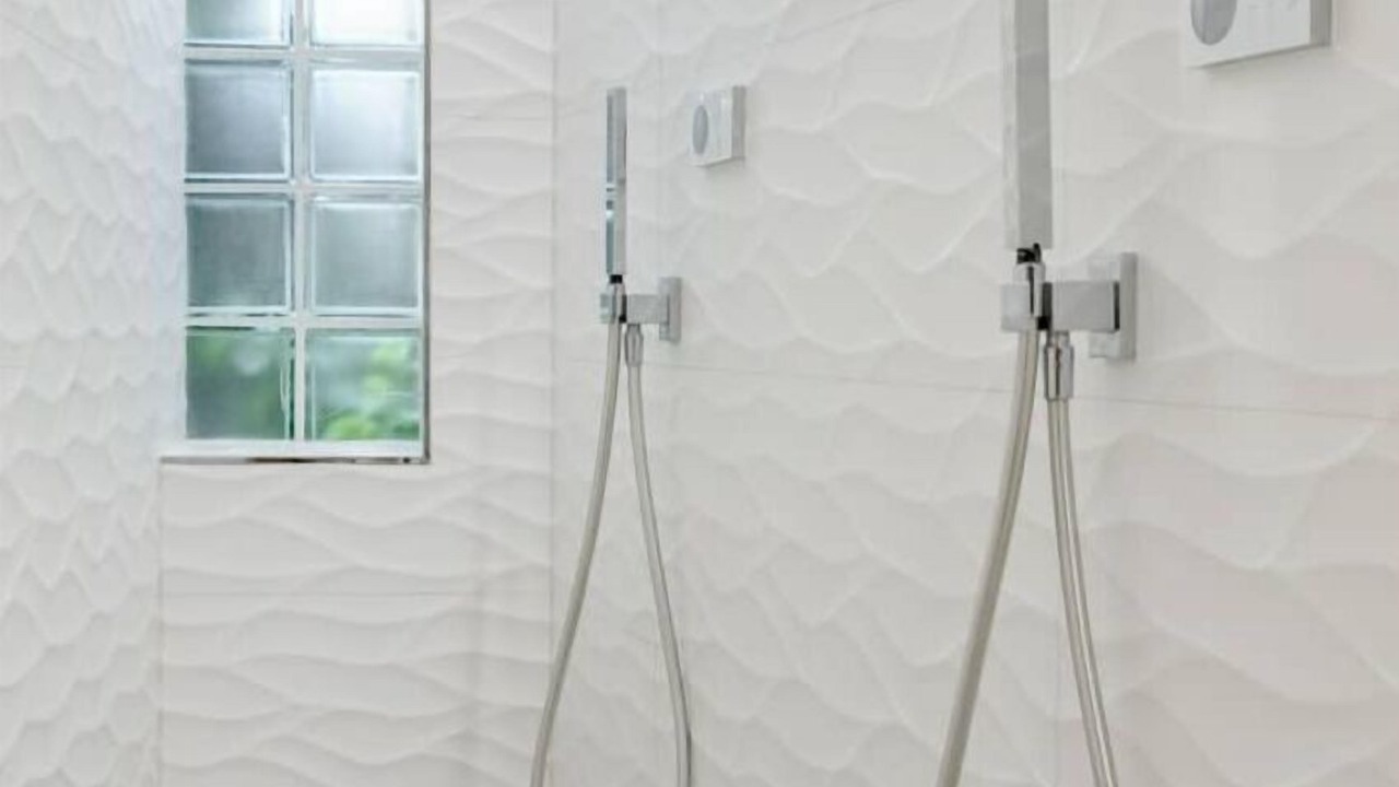 Photo of Bathroom in Saint-Laurent-d'Aigouze