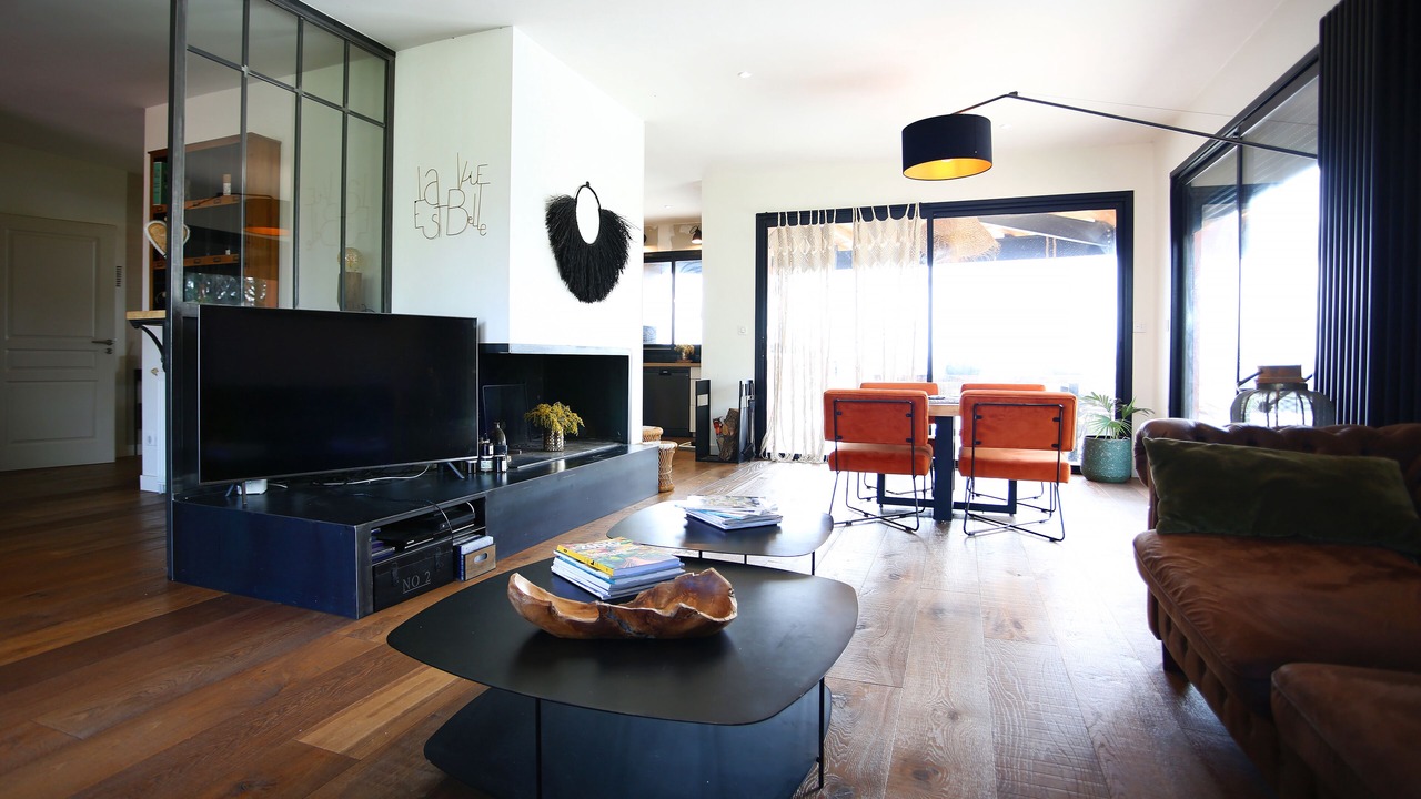 Photo of Livingroom in Flourens