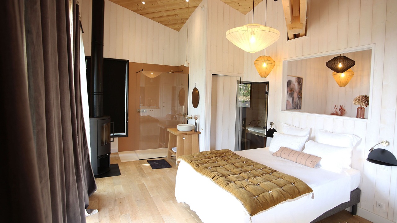 Photo of Bedroom in Flourens