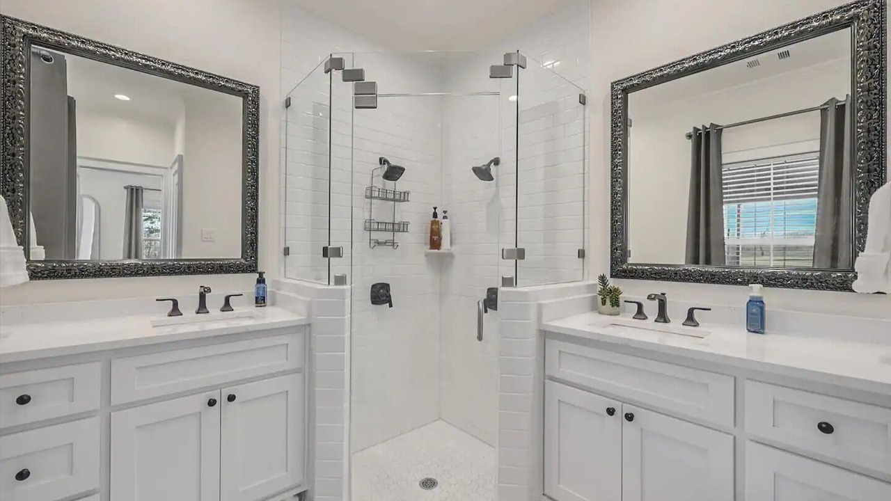 Photo of Bathroom in Palo Pinto County
