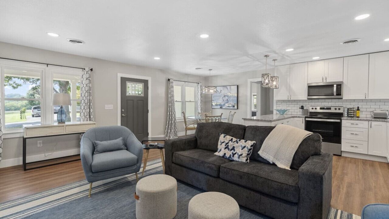 Photo of Livingroom in Greeneville