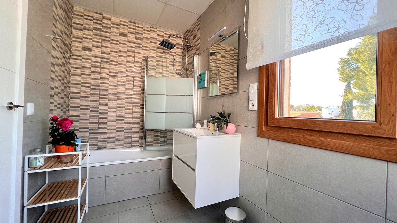 Photo of Bathroom in Les Tres Cales