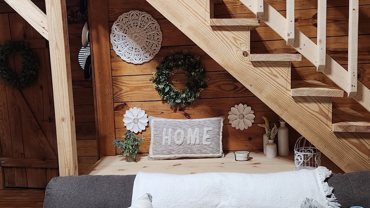 Photo of Livingroom in Guntersville
