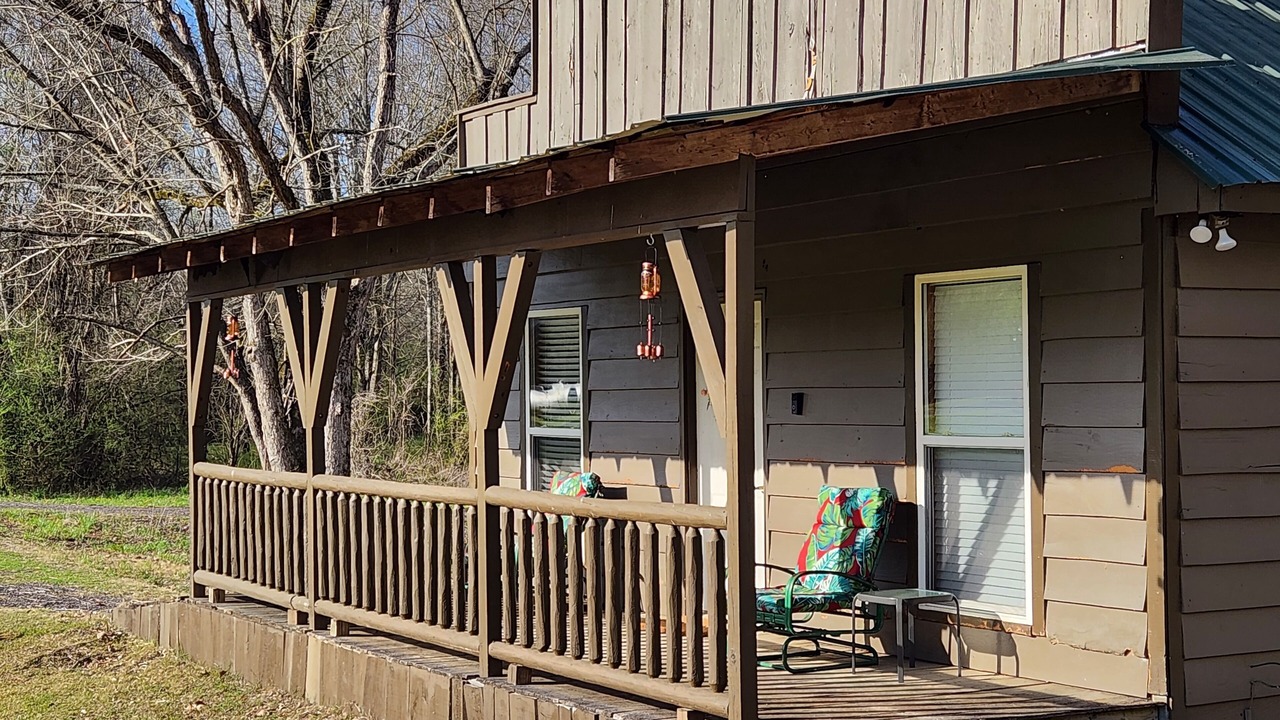 Photo of Patio Balcony in Guntersville