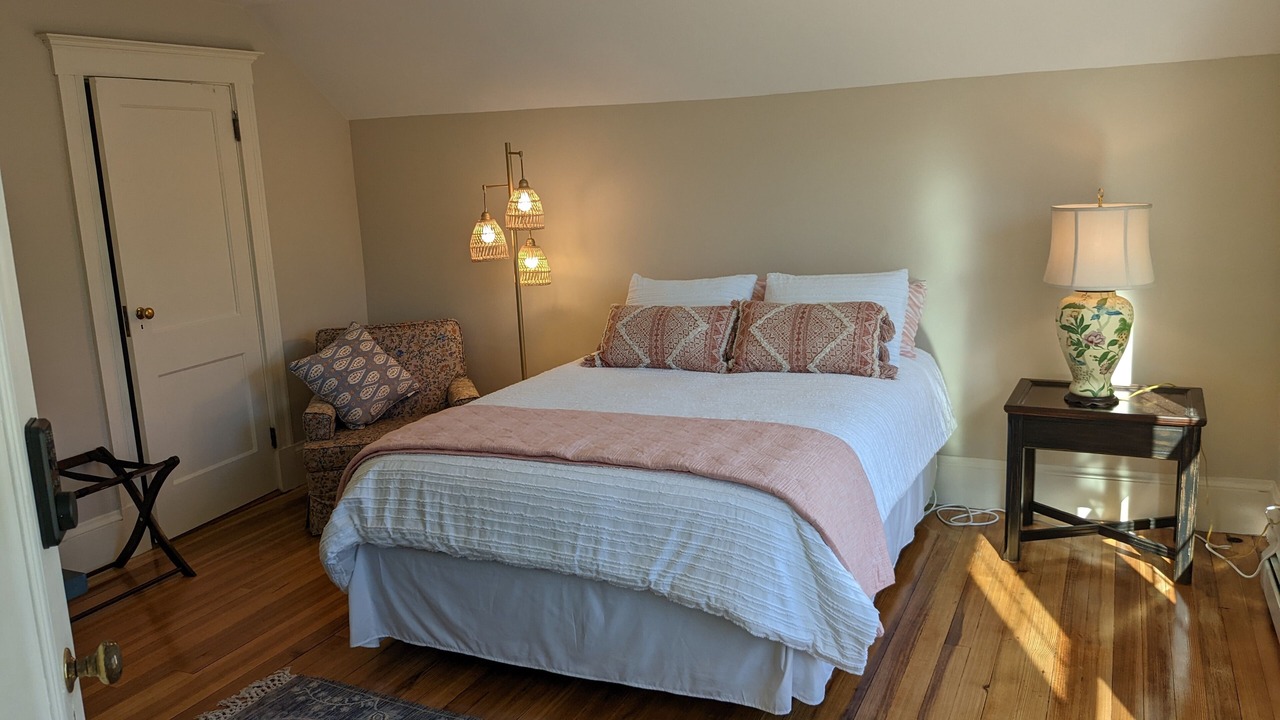 Photo of Bedroom in Rumney