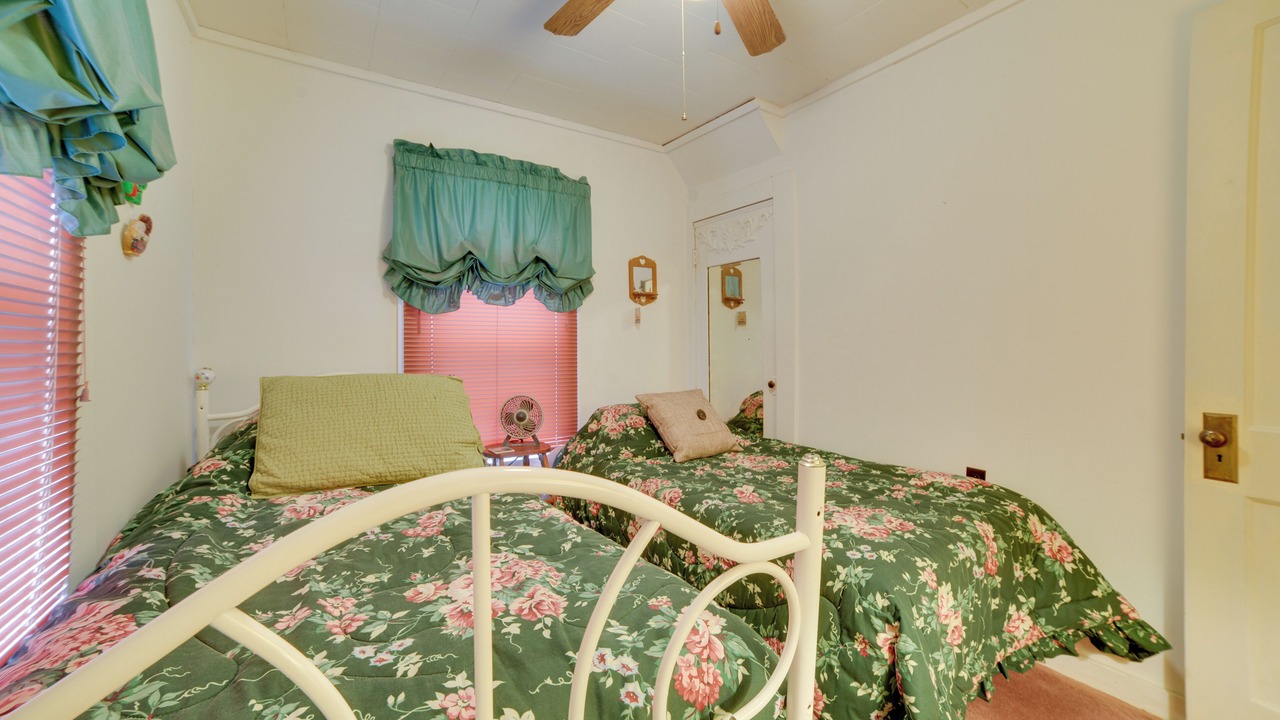 Photo of Bedroom in Almo