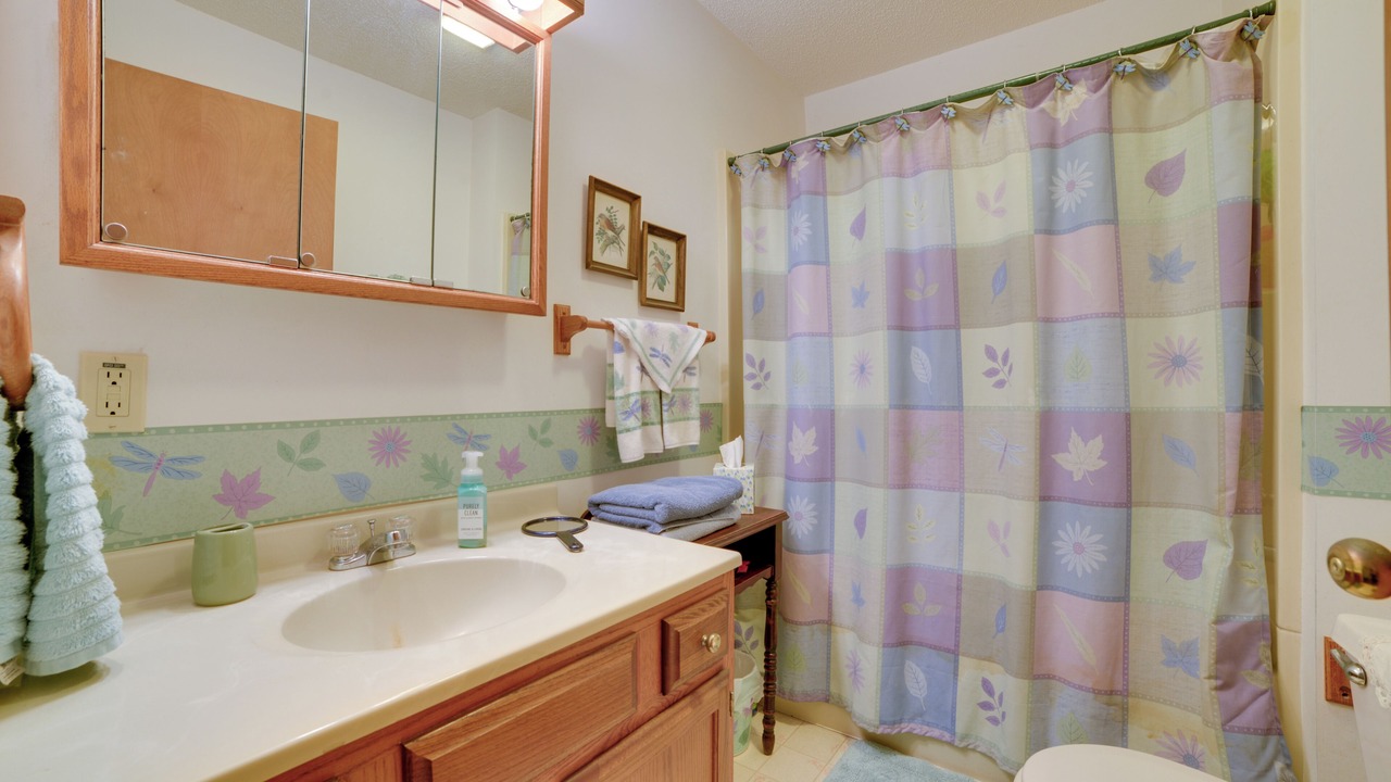 Photo of Bathroom in Almo