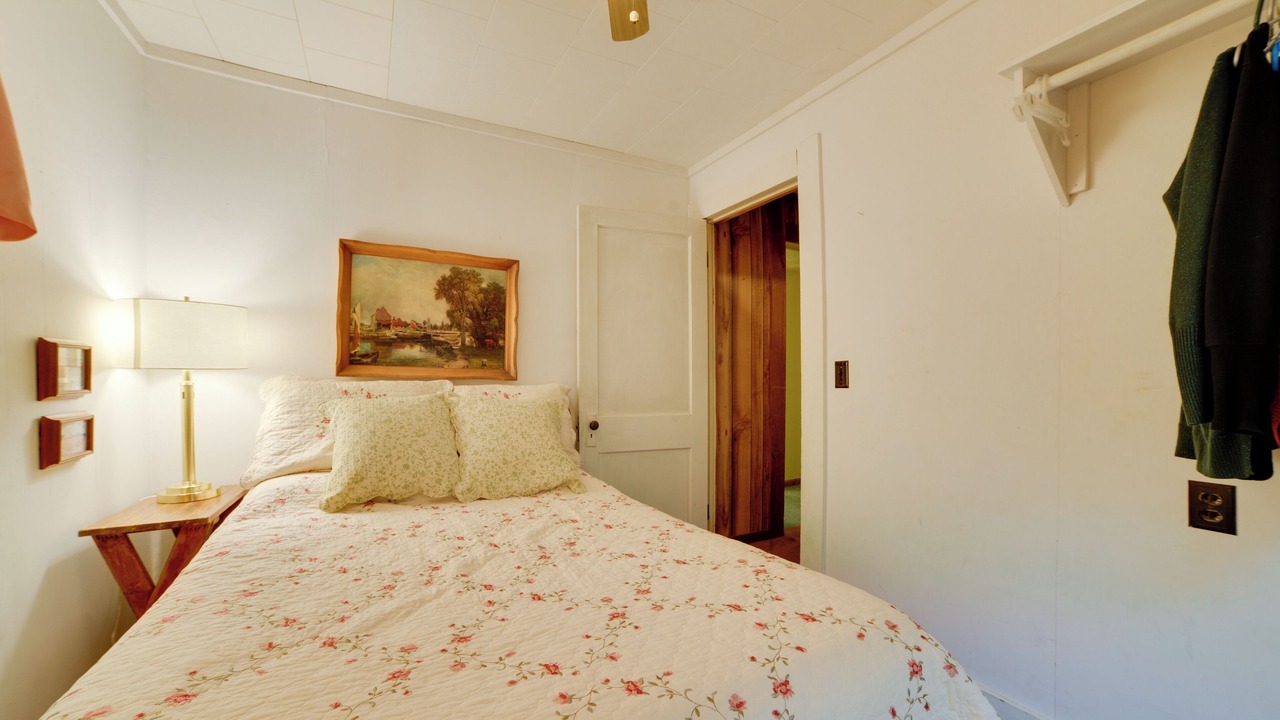 Photo of Bedroom in Almo