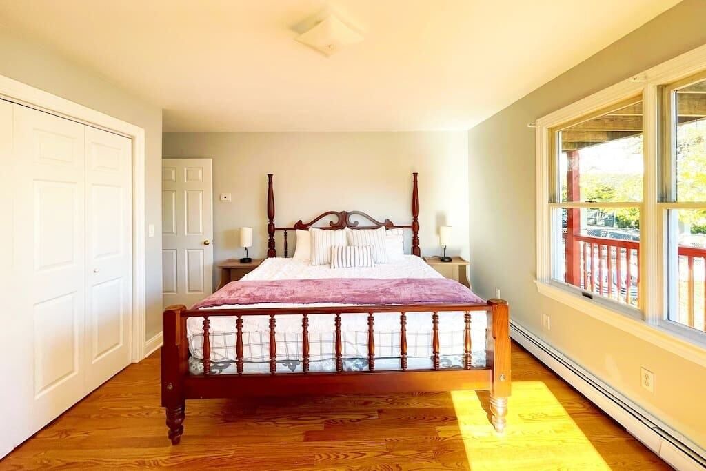 Photo of Bedroom in Cove - East Side - Shippan