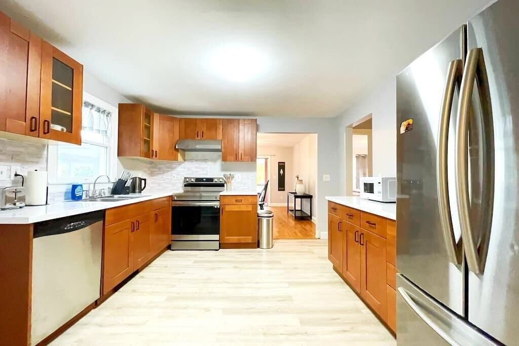 Photo of Kitchen in Cove - East Side - Shippan