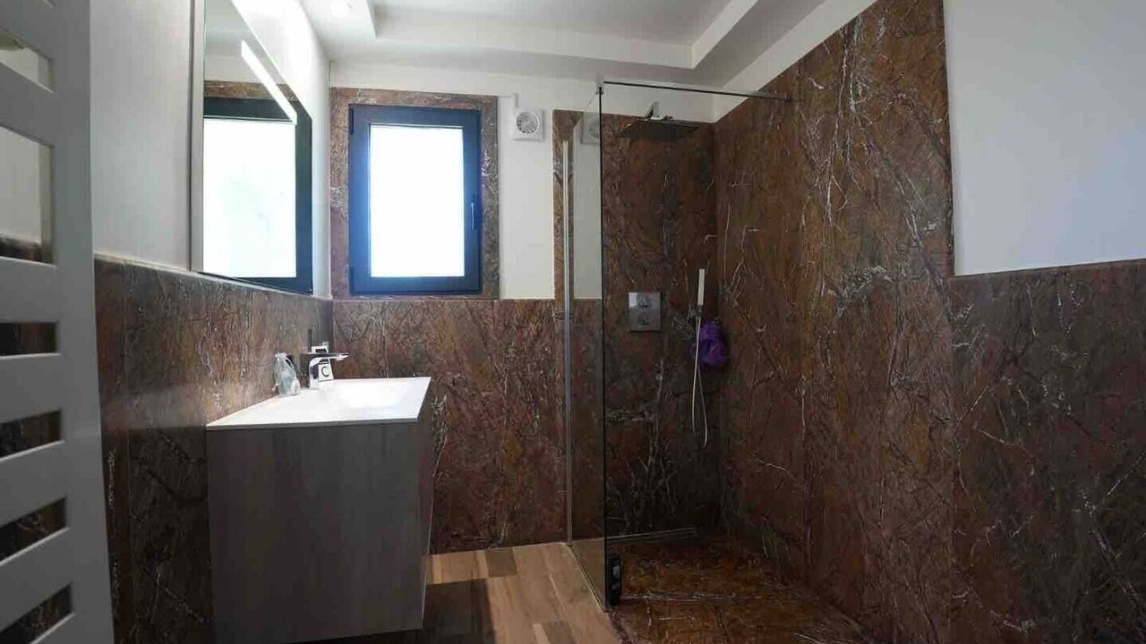 Photo of Others in Les Serres