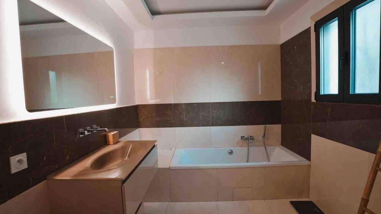 Photo of Others in Les Serres