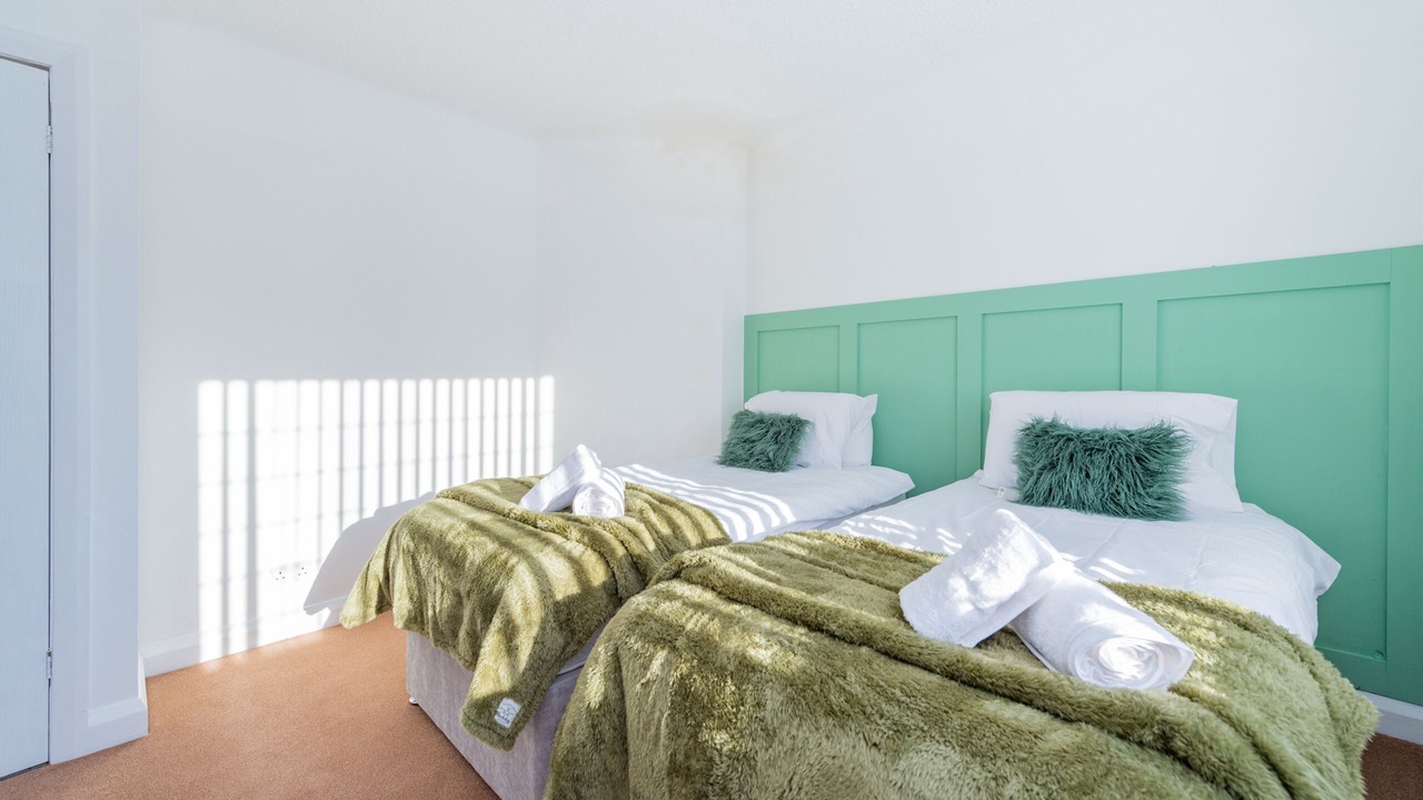 Photo of Others in Heswall