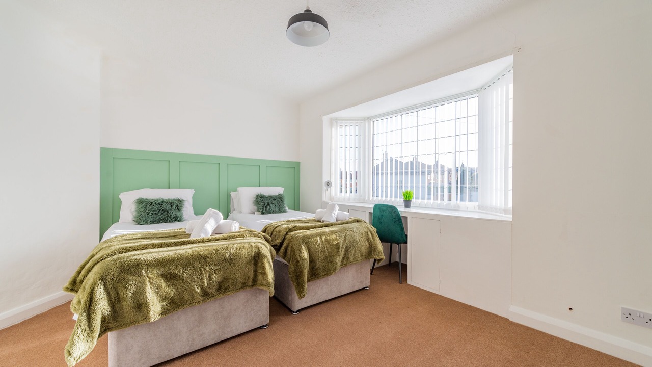 Photo of Others in Heswall