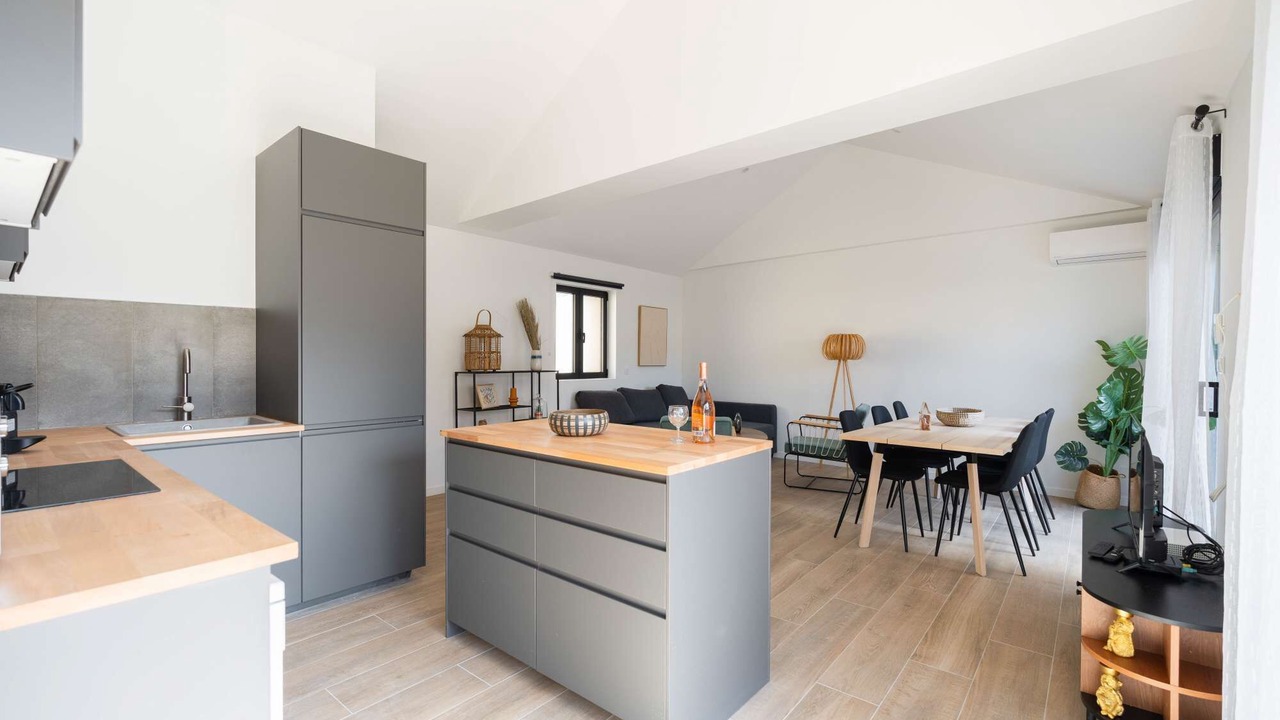 Photo of Others in Menpenti