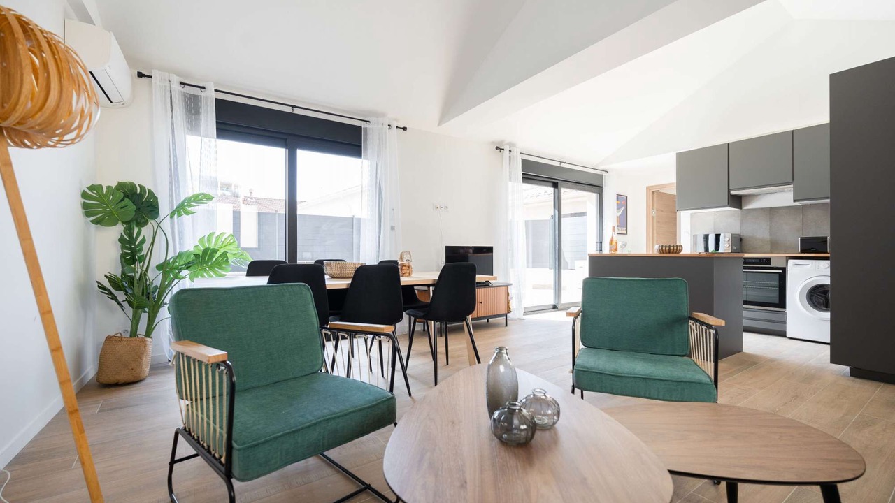 Photo of Others in Menpenti