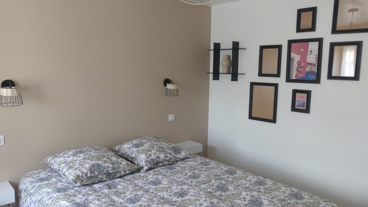 Photo of Bedroom in Talmont-Saint-Hilaire