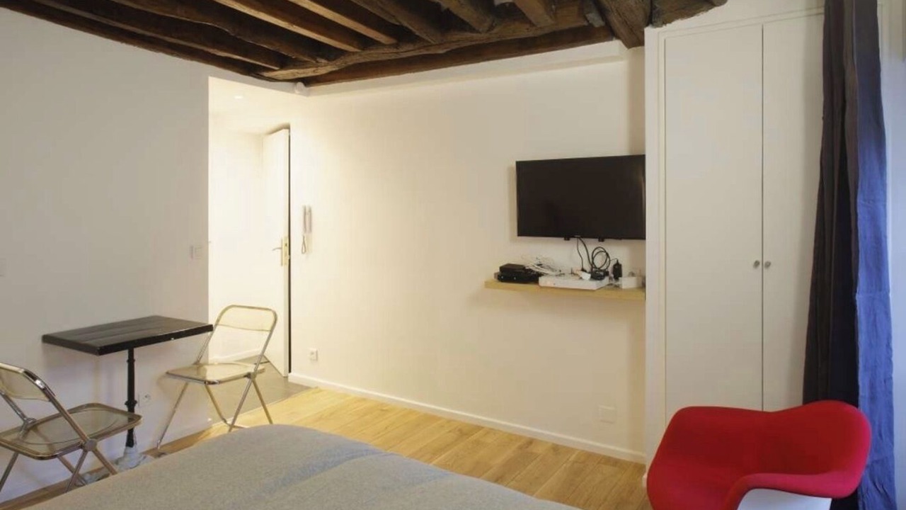 Photo of Bedroom in Marais
