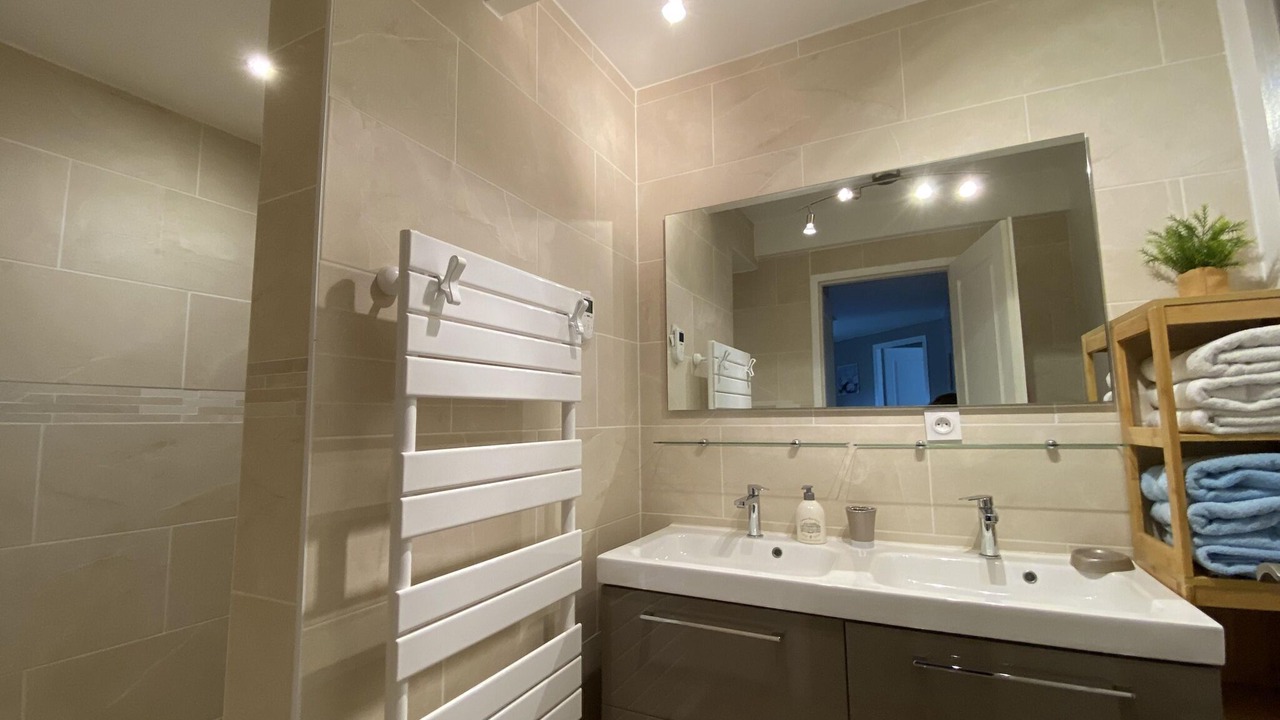 Photo of Bathroom in Le Minihic-sur-Rance
