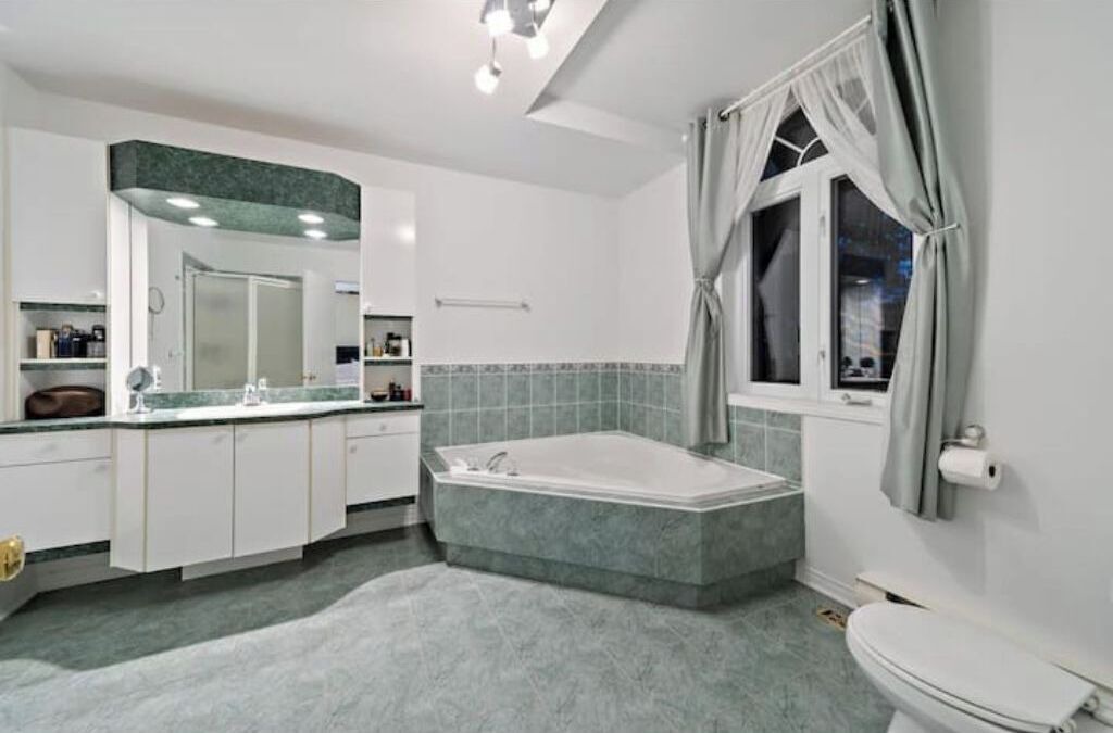 Photo of Bathroom in Montreal