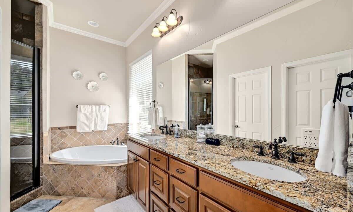 Photo of Bathroom in Granite Shoals