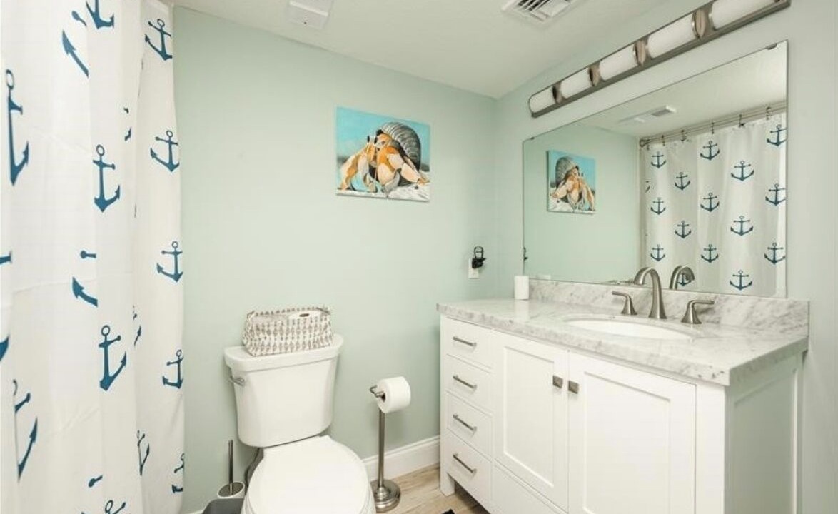Photo of Bathroom in Light House Shores