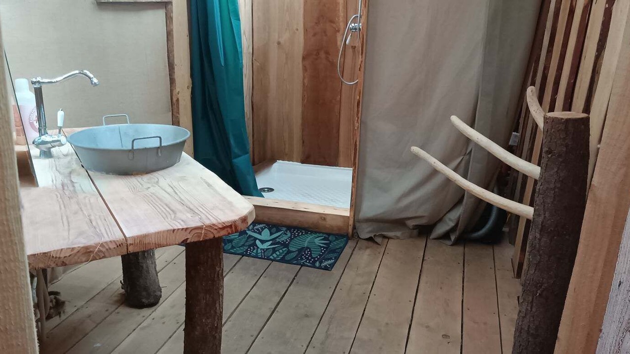 Photo of Others in Saint-Eloy-les-Tuileries