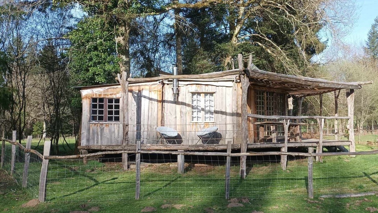 Photo of Outdoor in Saint-Eloy-les-Tuileries