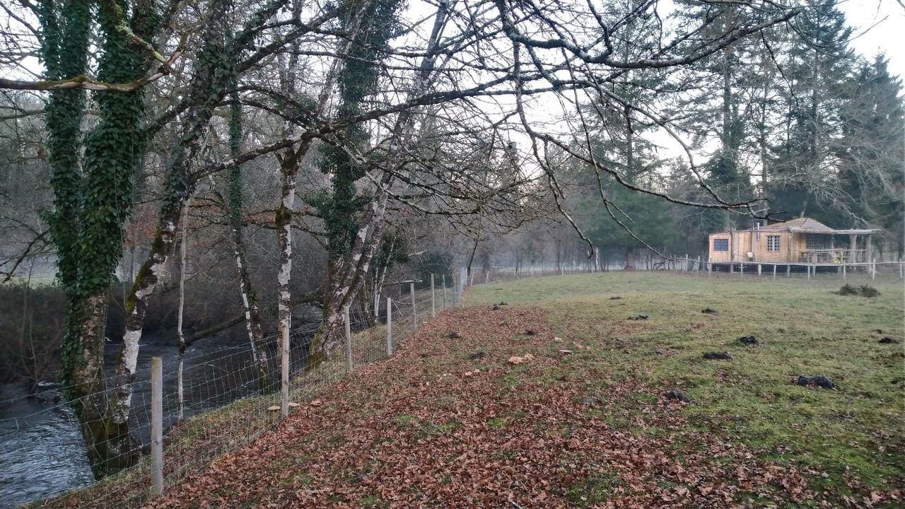 Photo of Outdoor in Saint-Eloy-les-Tuileries