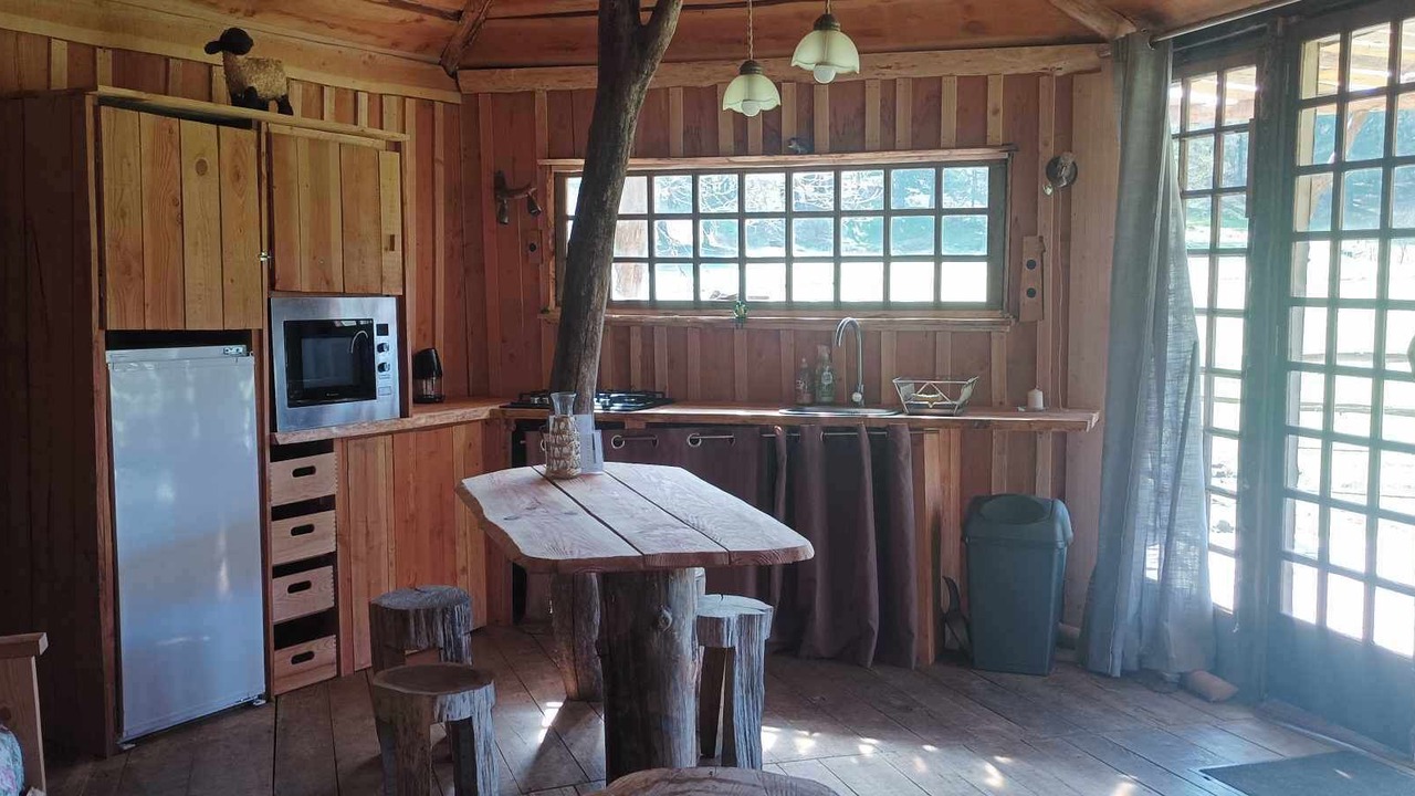 Photo of Kitchen in Saint-Eloy-les-Tuileries