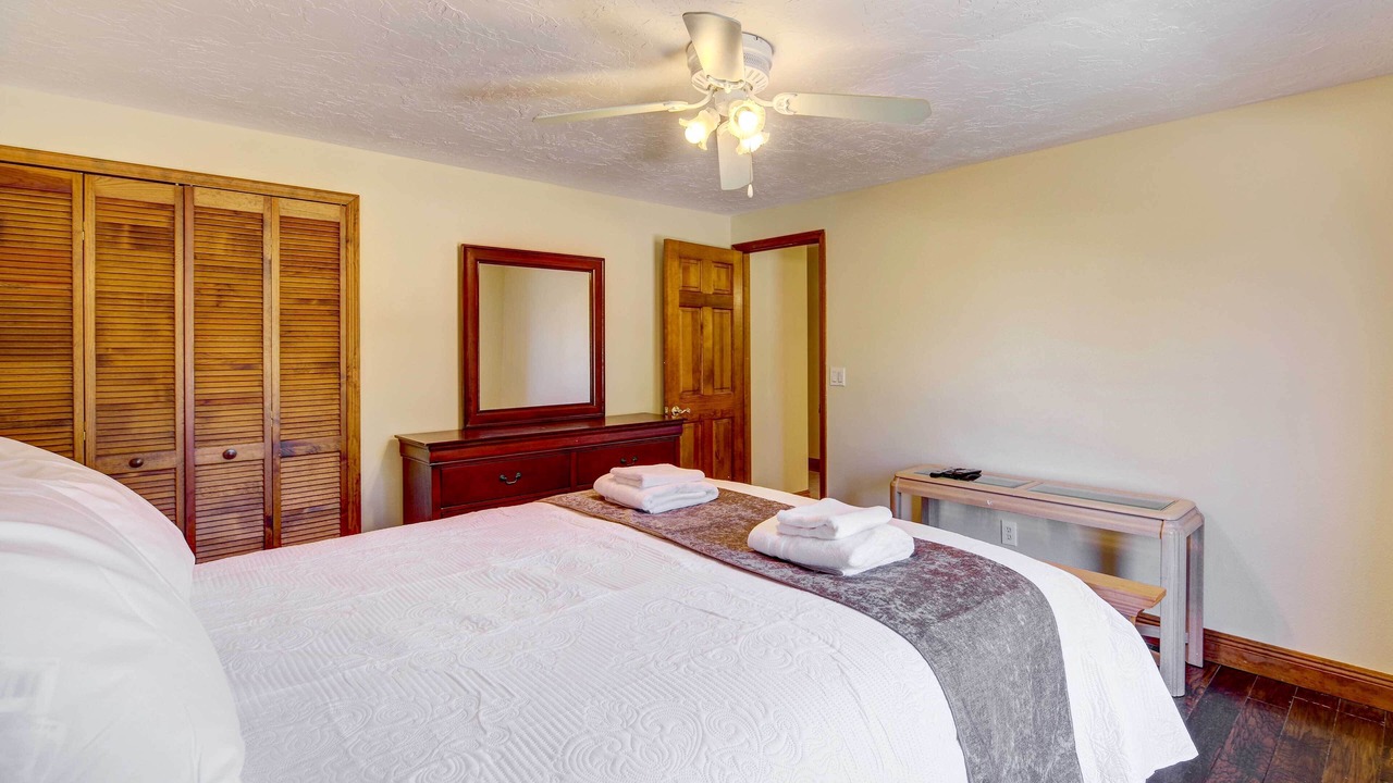 Photo of Bedroom in Tropic