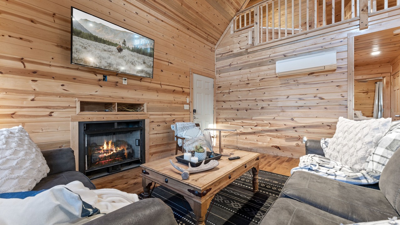 Photo of Livingroom in Jasper