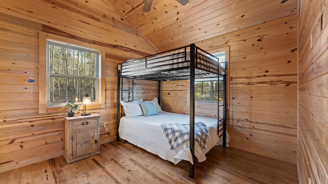 Photo of Bedroom in Jasper
