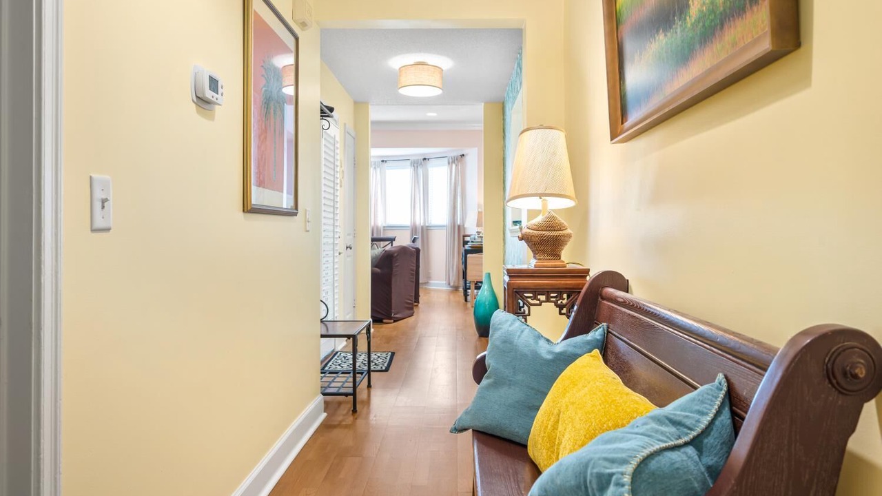 Photo of Livingroom in Saint Simons Heights