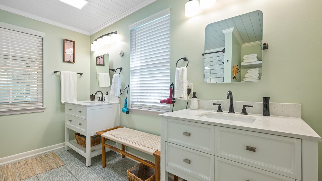 Photo of Bathroom in Saint Simons Heights