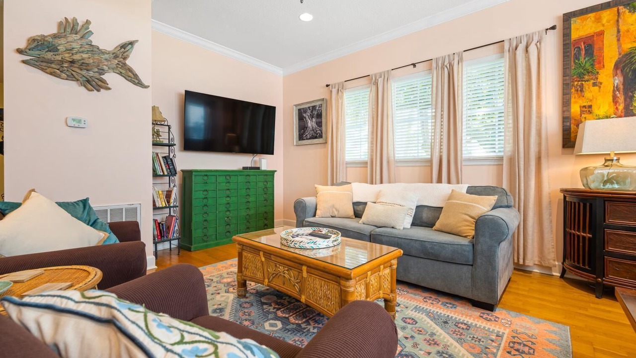 Photo of Livingroom in Saint Simons Heights