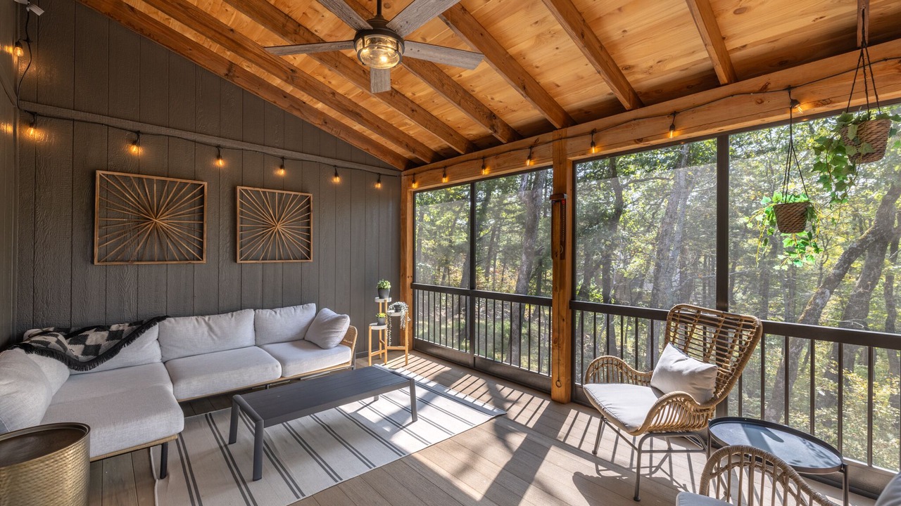 Photo of Livingroom in Innsbrook