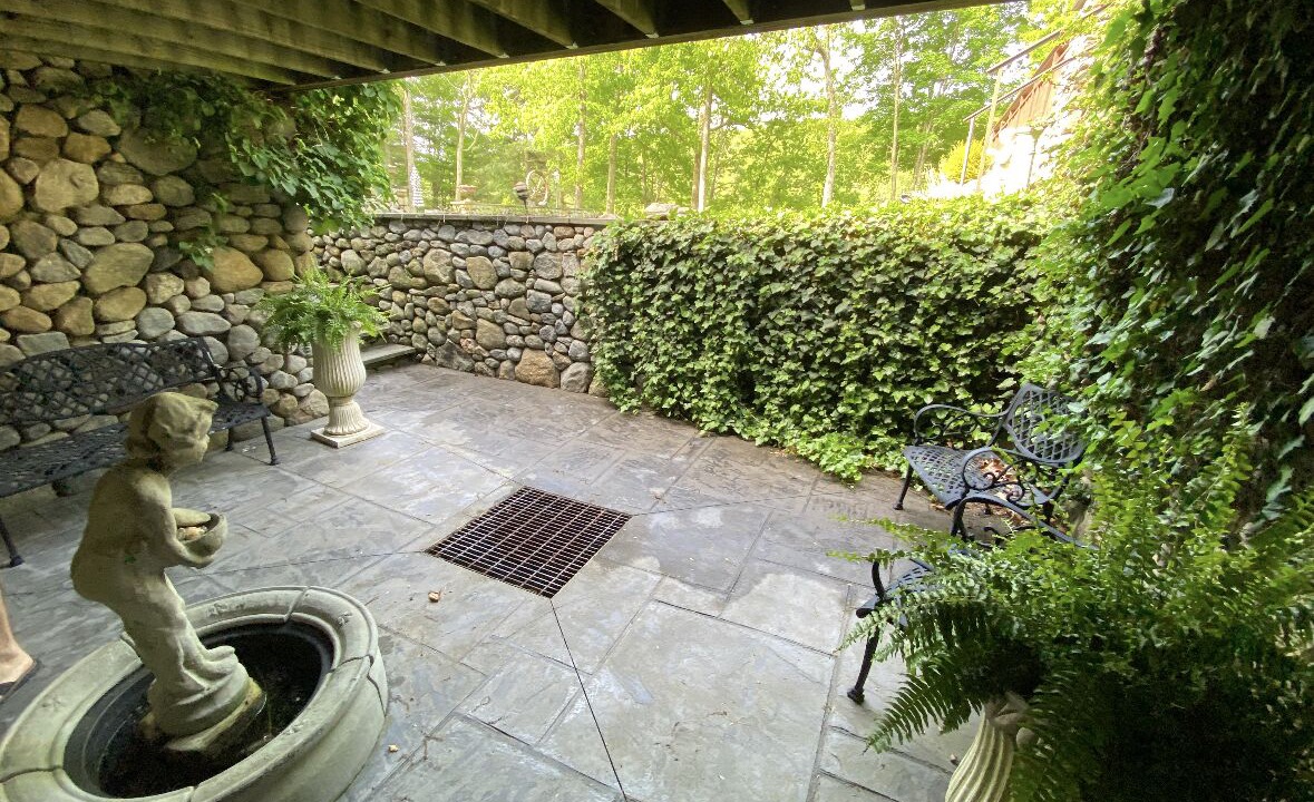 Photo of Patio Balcony in Killingworth