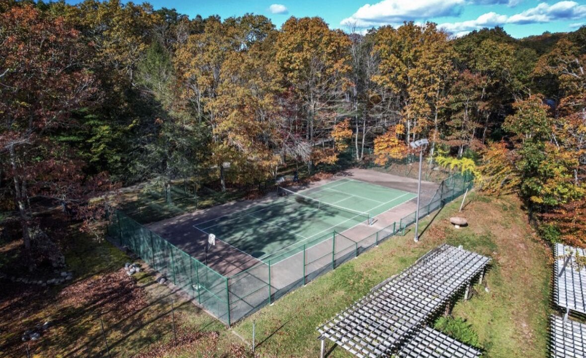 Photo of Others in Killingworth