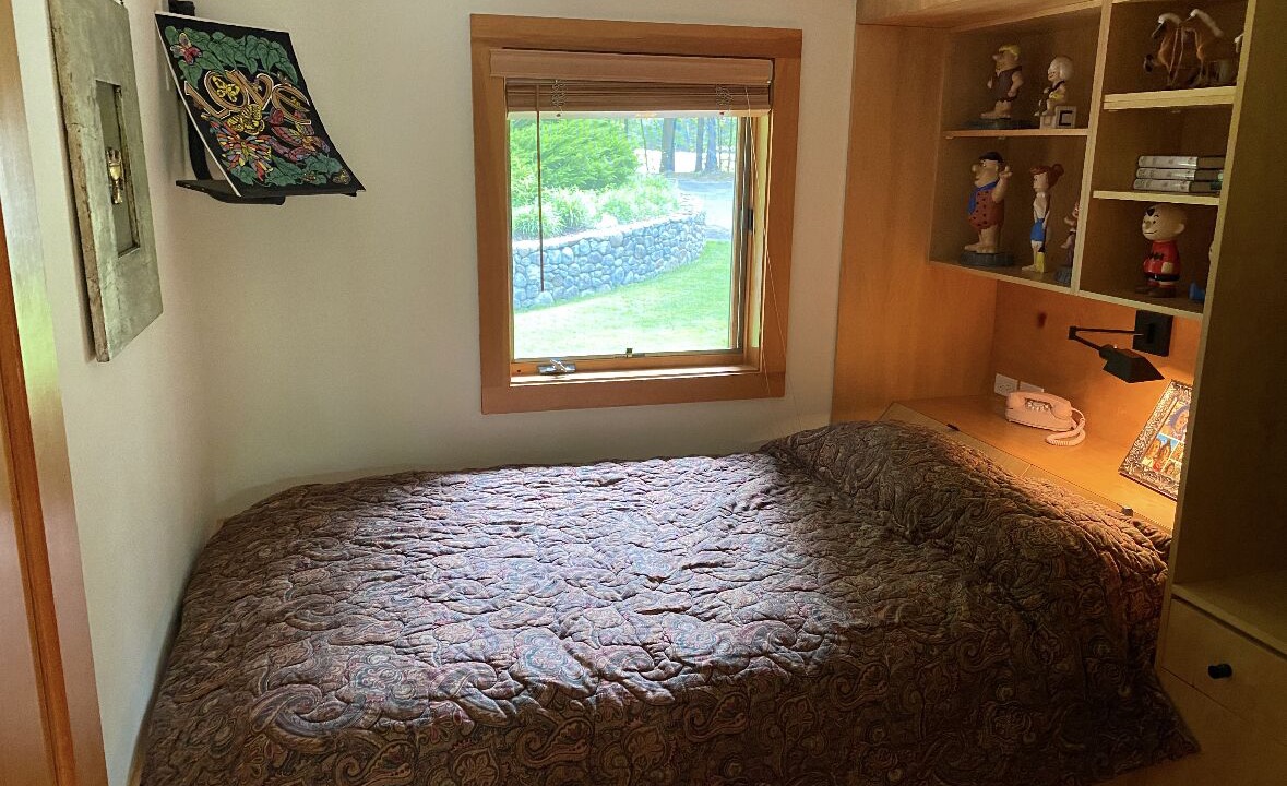 Photo of Bedroom in Killingworth