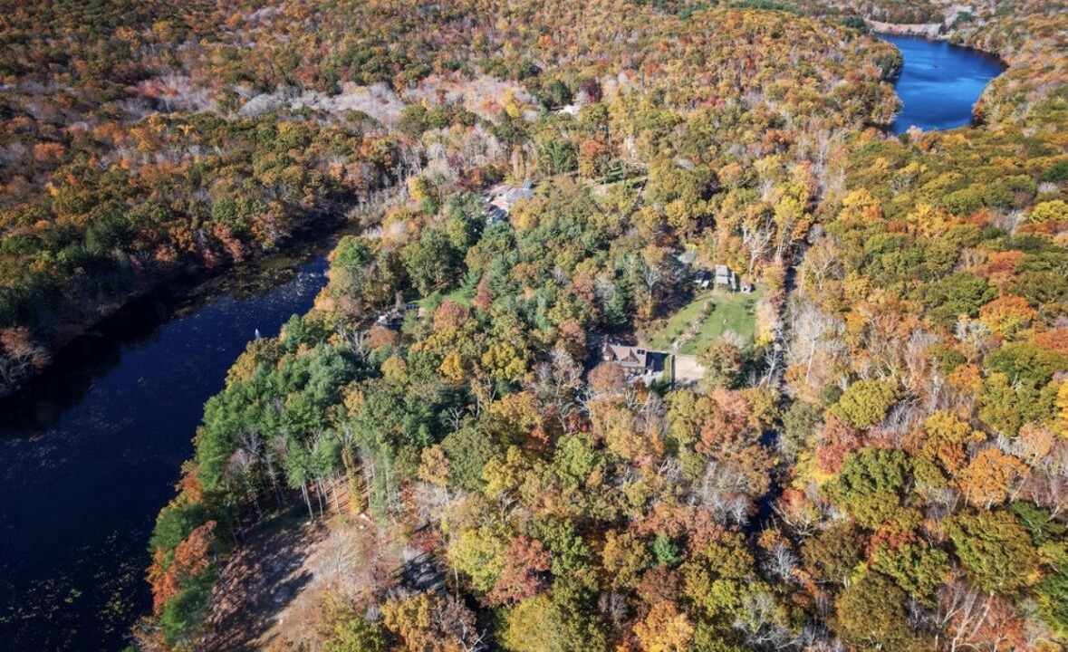 Photo of Outdoor in Killingworth